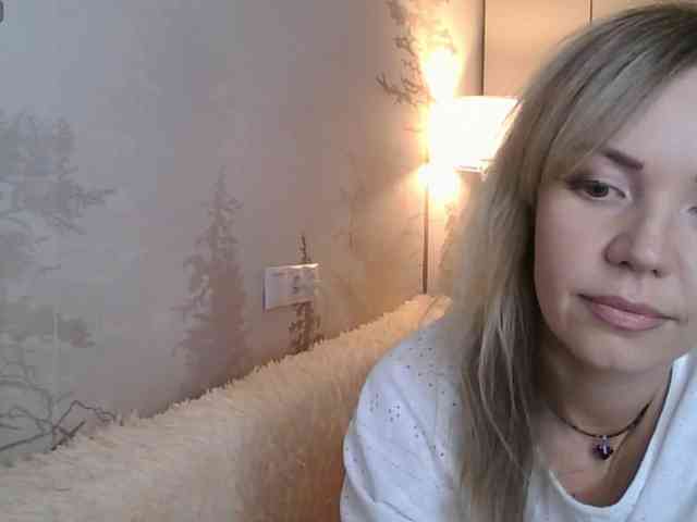 Red_Rose_98 webcam
