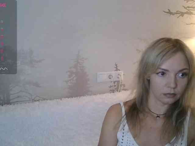 Red_Rose_98 webcam