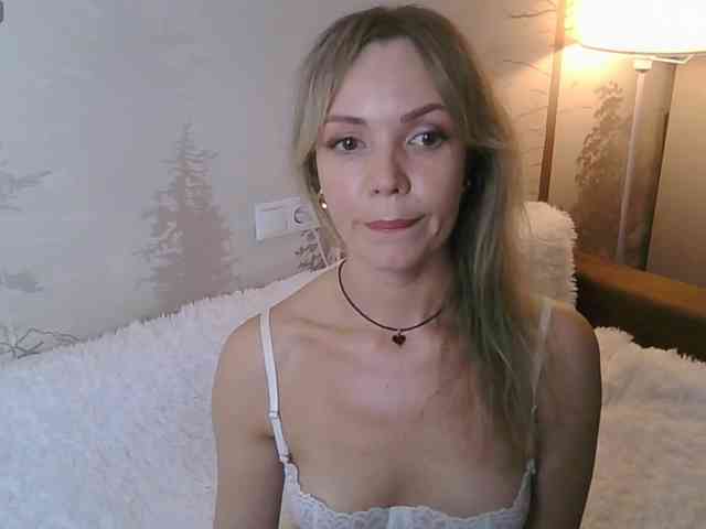 Red_Rose_98 webcam