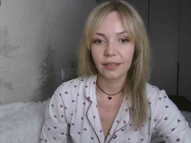 Red_Rose_98 webcam