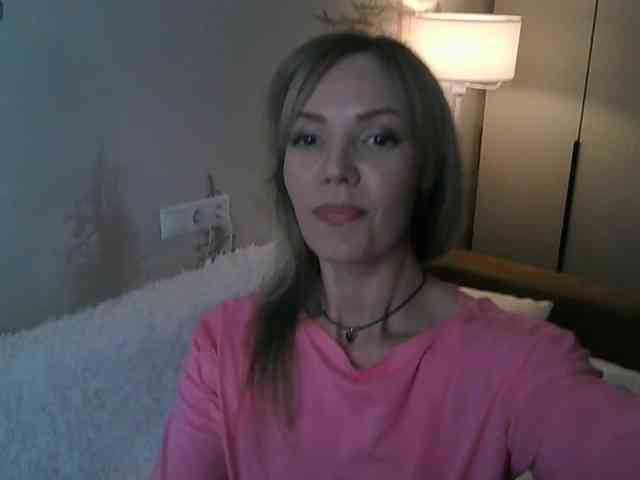 Red_Rose_98 webcam