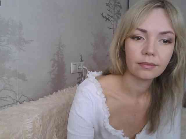 Red_Rose_98 webcam