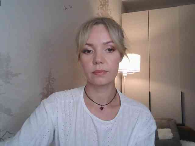 Red_Rose_98 webcam