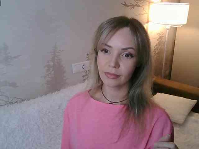 Red_Rose_98 webcam