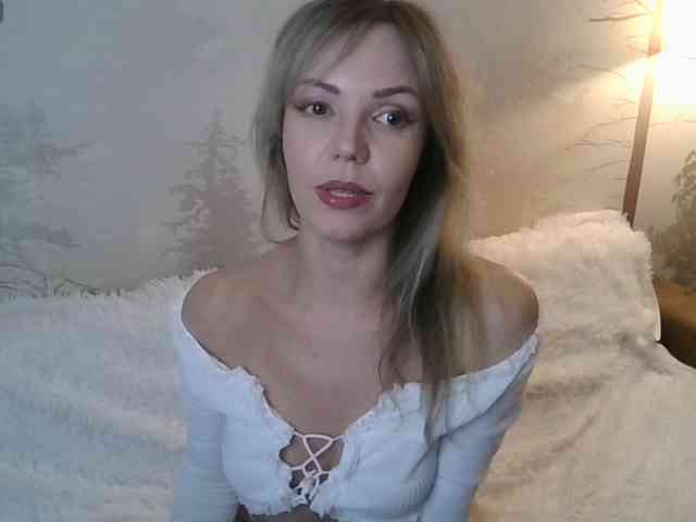 Red_Rose_98 webcam