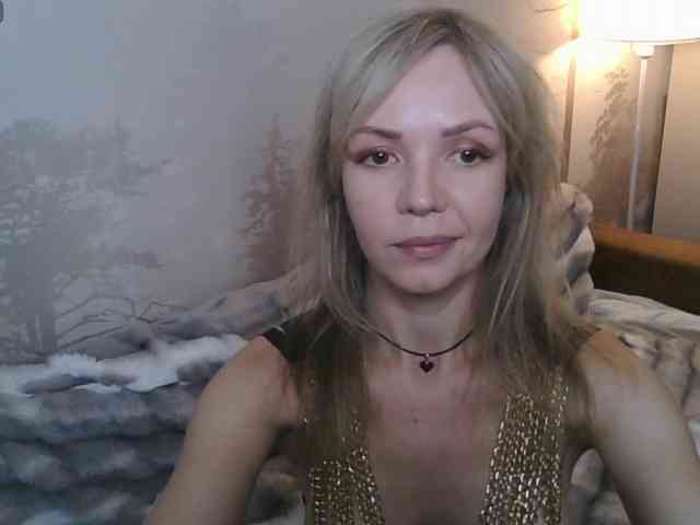 Red_Rose_98 webcam