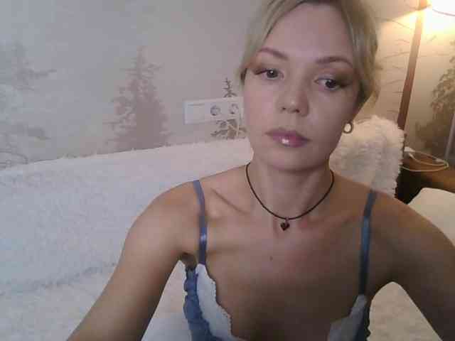 Red_Rose_98 webcam