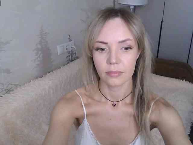 Red_Rose_98 webcam