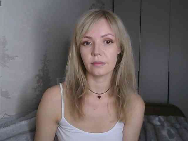 Red_Rose_98 webcam