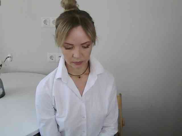 Red_Rose_98 webcam