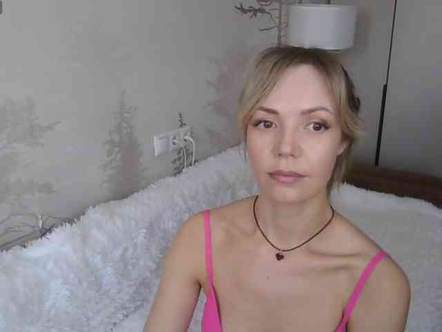 Red_Rose_98 webcam