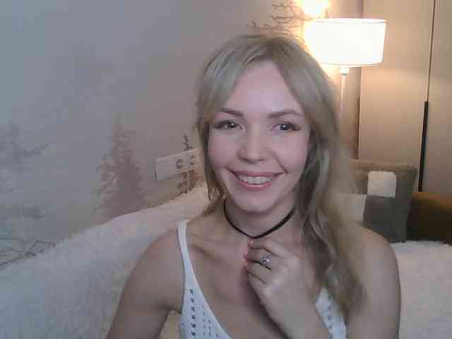 Red_Rose_98 webcam