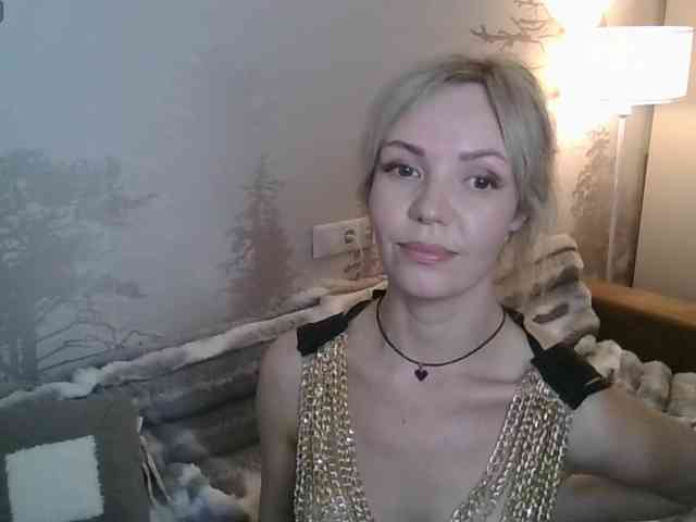Red_Rose_98 webcam