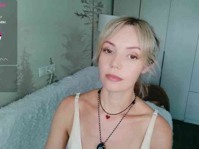 Red_Rose_98 webcam