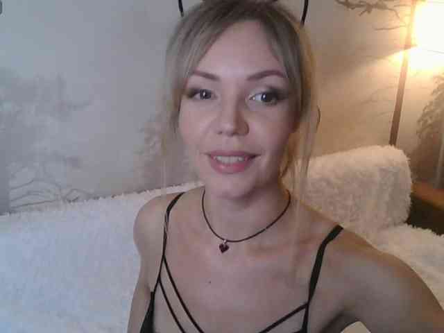 Red_Rose_98 webcam