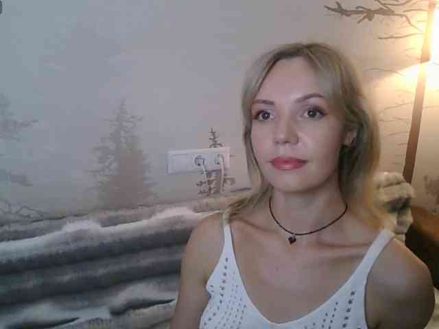 Red_Rose_98 webcam