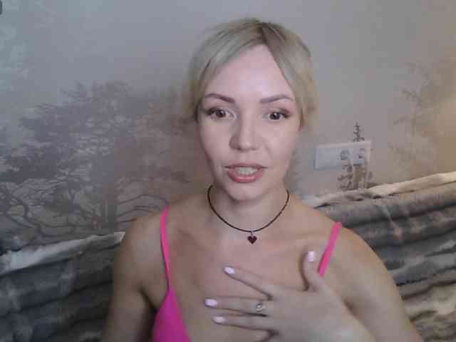 Red_Rose_98 webcam