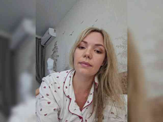 Red_Rose_98 webcam