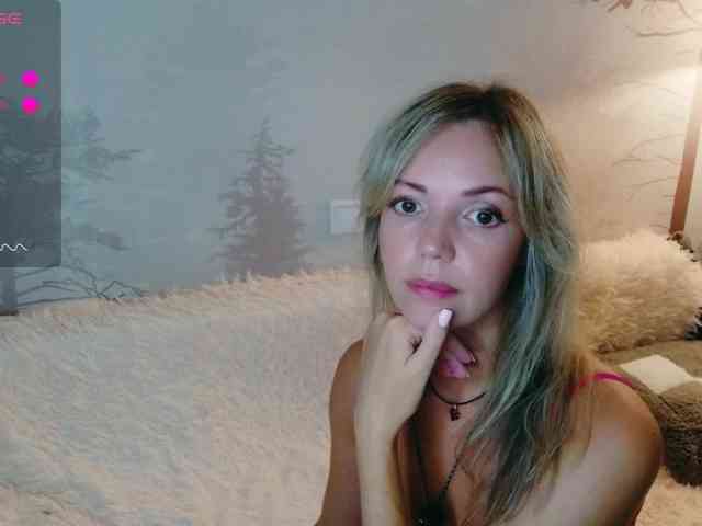 Red_Rose_98 webcam