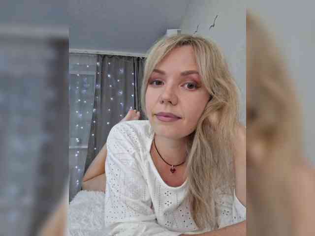 Red_Rose_98 webcam
