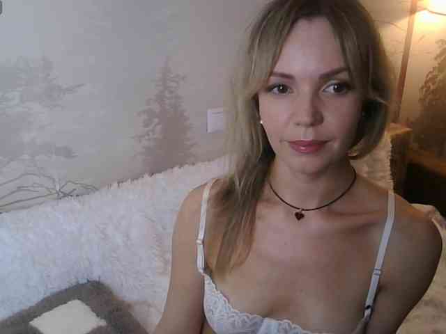 Red_Rose_98 webcam