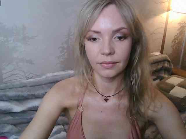 Red_Rose_98 webcam