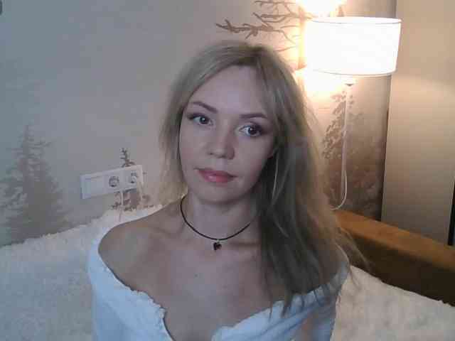 Red_Rose_98 webcam