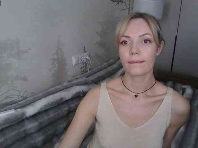 Red_Rose_98 webcam