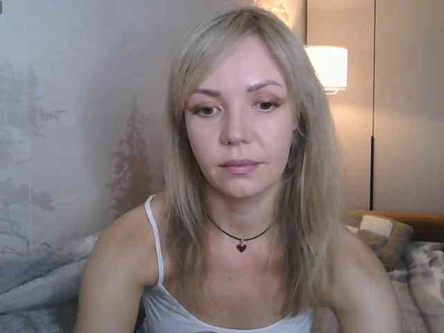 Red_Rose_98 webcam