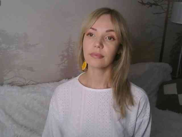 Red_Rose_98 webcam