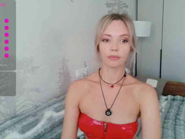 Red_Rose_98 webcam