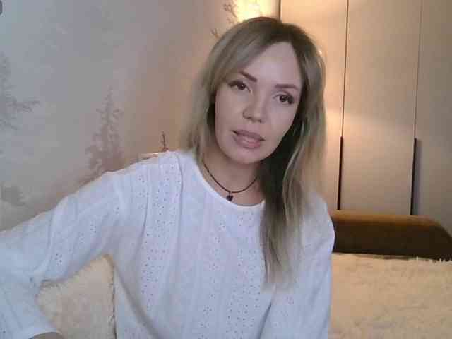 Red_Rose_98 webcam