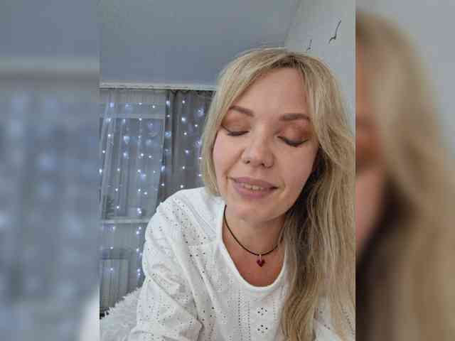 Red_Rose_98 webcam