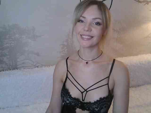 Red_Rose_98 webcam