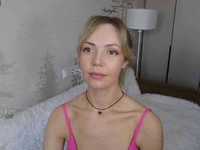 Red_Rose_98 webcam
