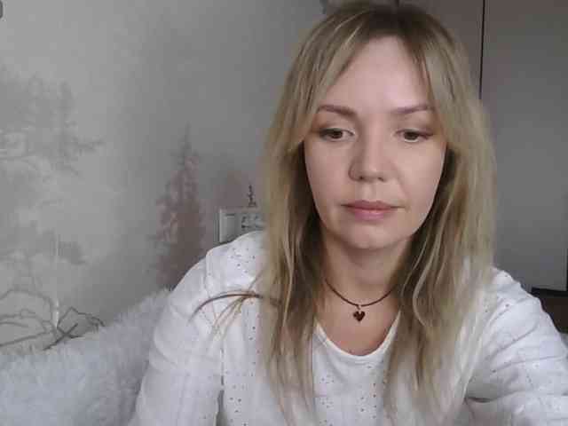Red_Rose_98 webcam
