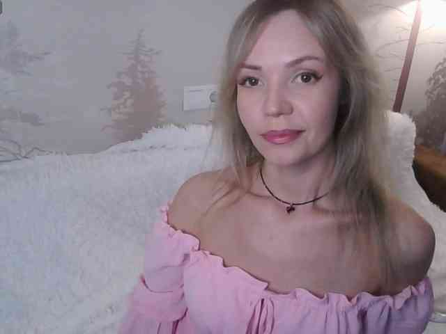 Red_Rose_98 webcam