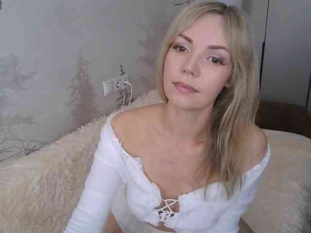 Red_Rose_98 webcam