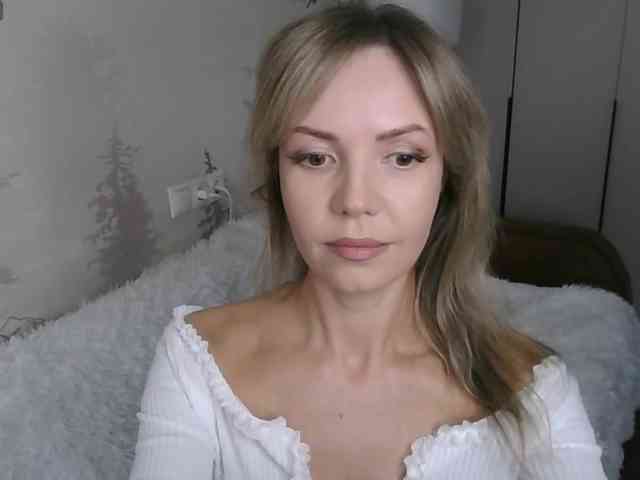 Red_Rose_98 webcam