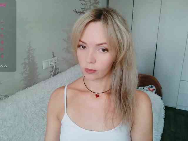 Red_Rose_98 webcam