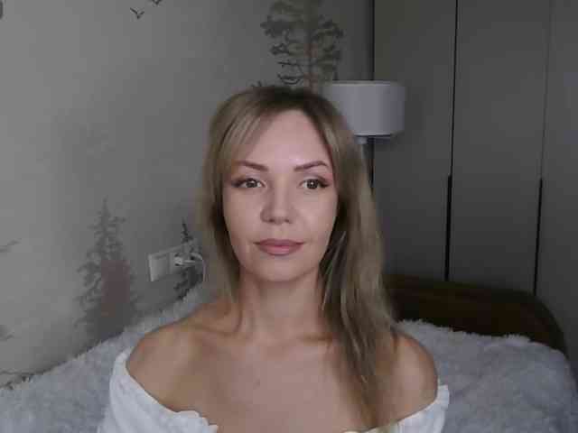 Red_Rose_98 webcam