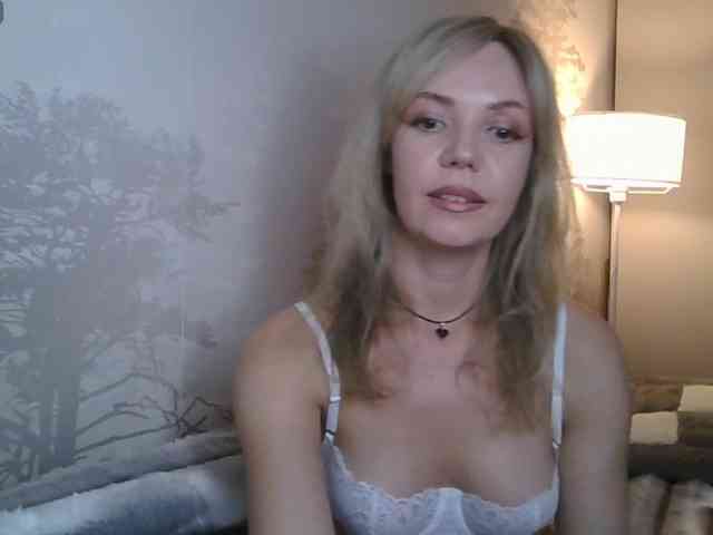 Red_Rose_98 webcam