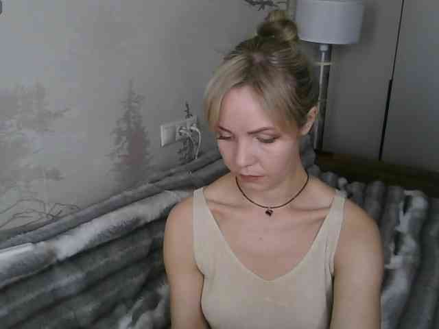 Red_Rose_98 webcam
