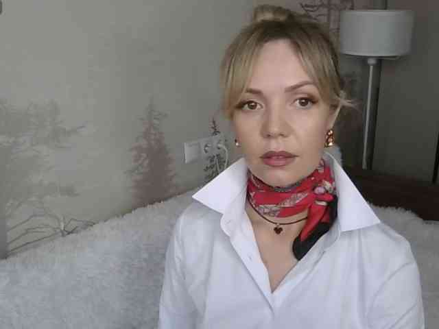 Red_Rose_98 webcam