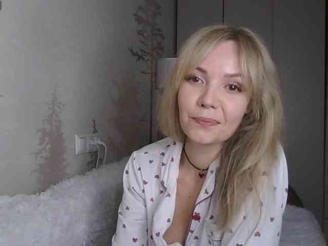 Red_Rose_98 webcam