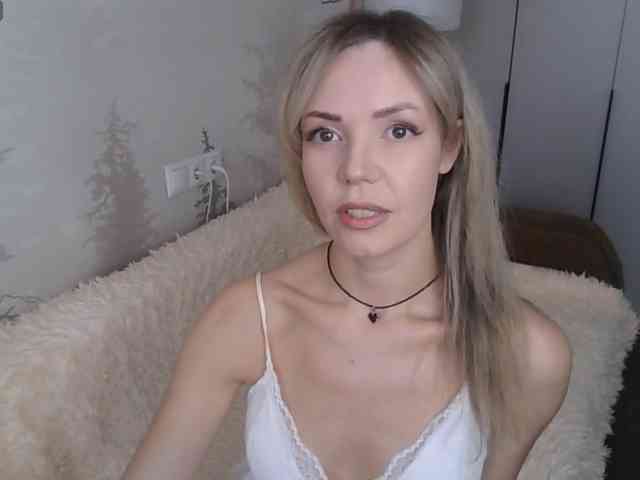 Red_Rose_98 webcam
