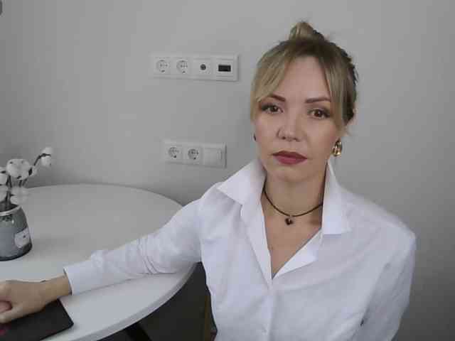 Red_Rose_98 webcam