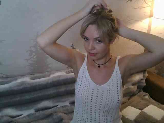 Red_Rose_98 webcam