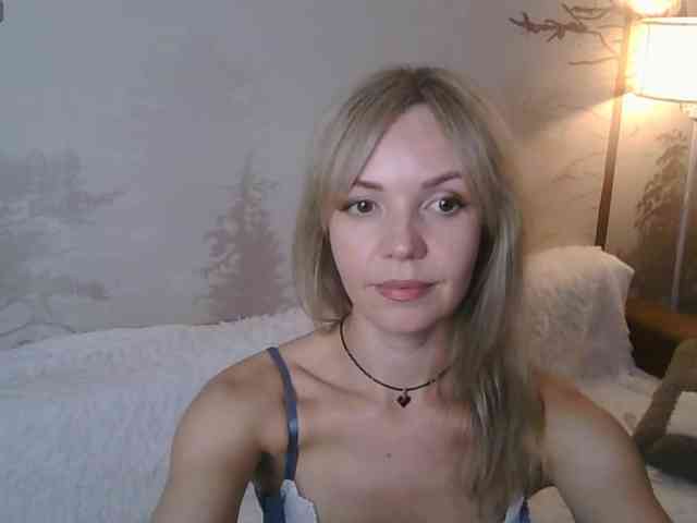 Red_Rose_98 webcam