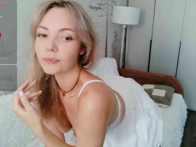 Red_Rose_98 webcam